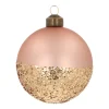 Champagnekleurige Kerstbal Met Glitterdip