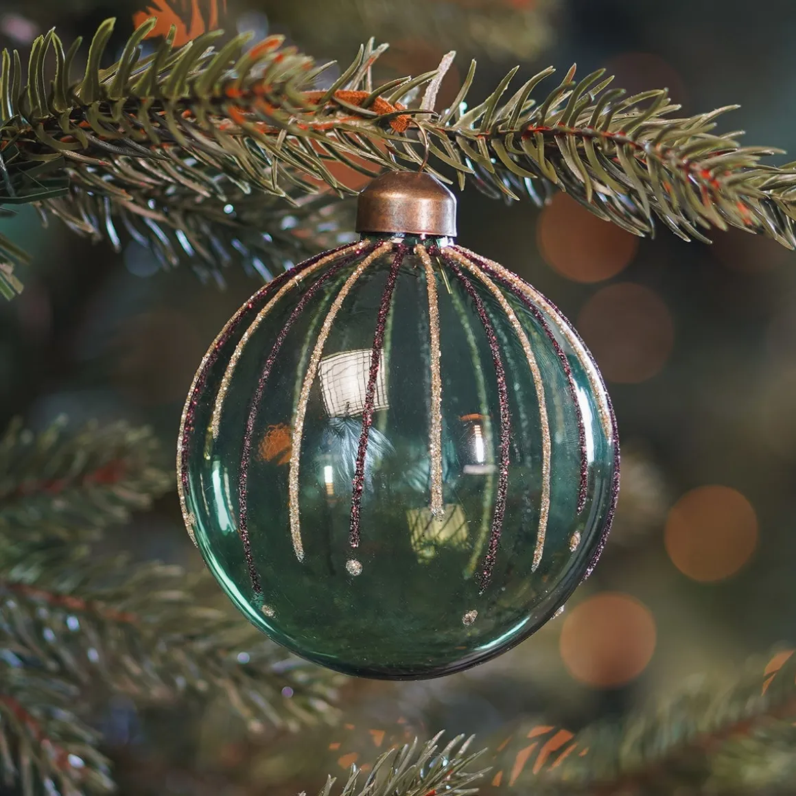 Groene Kerstbal Met Glitterlijnen