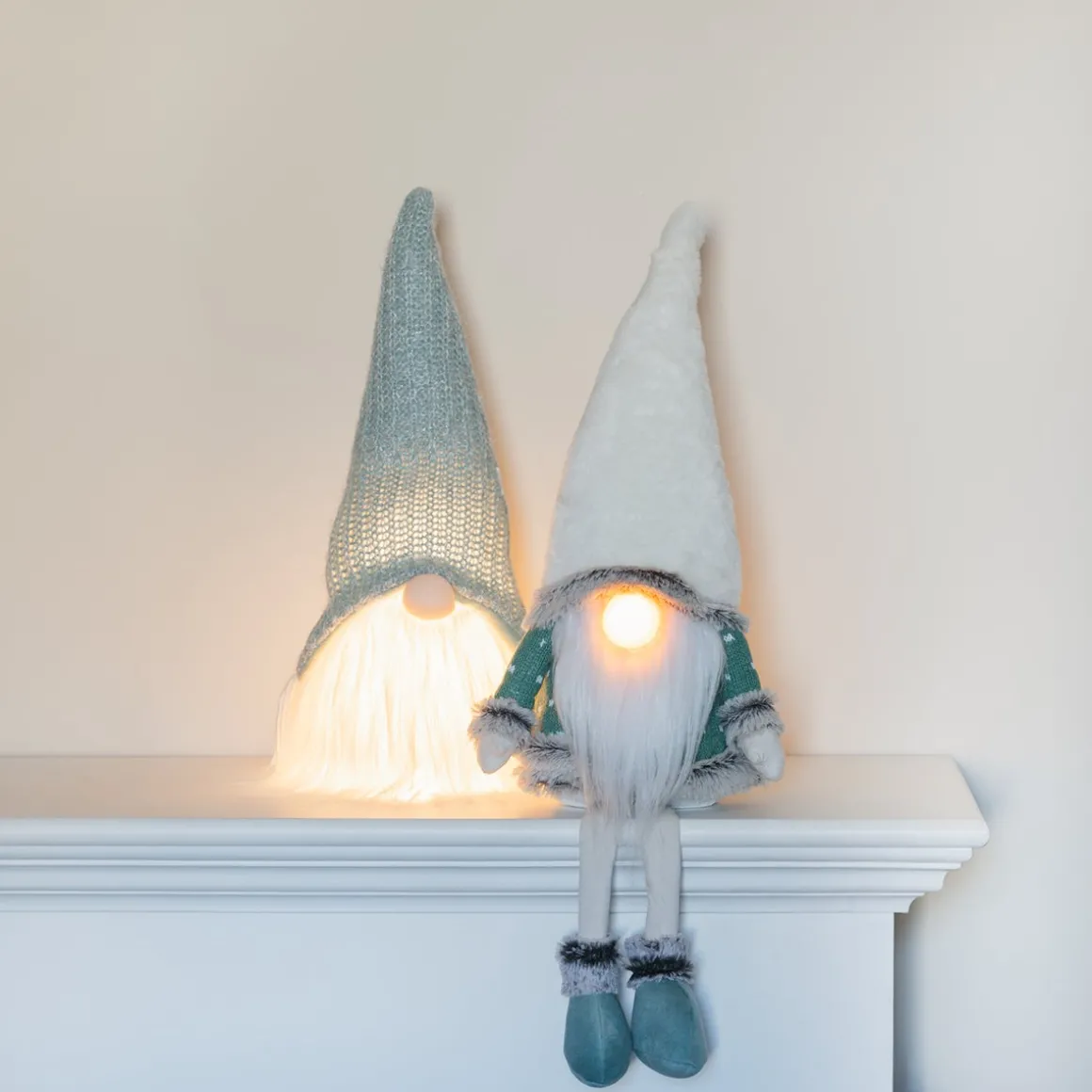 Groene Gnoom Met LED Neus En Scandinavische Trui