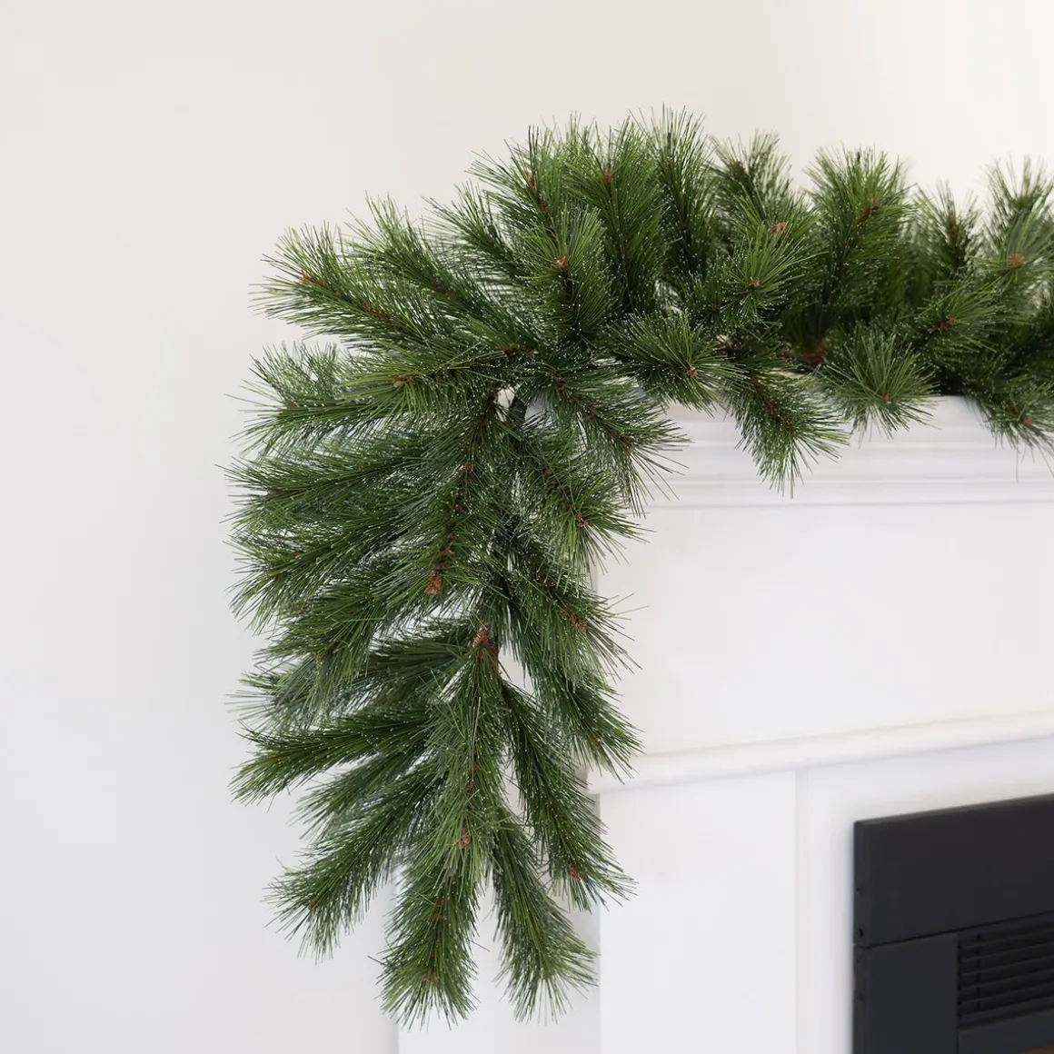 Groene Guirlande Met Dauwdruppels