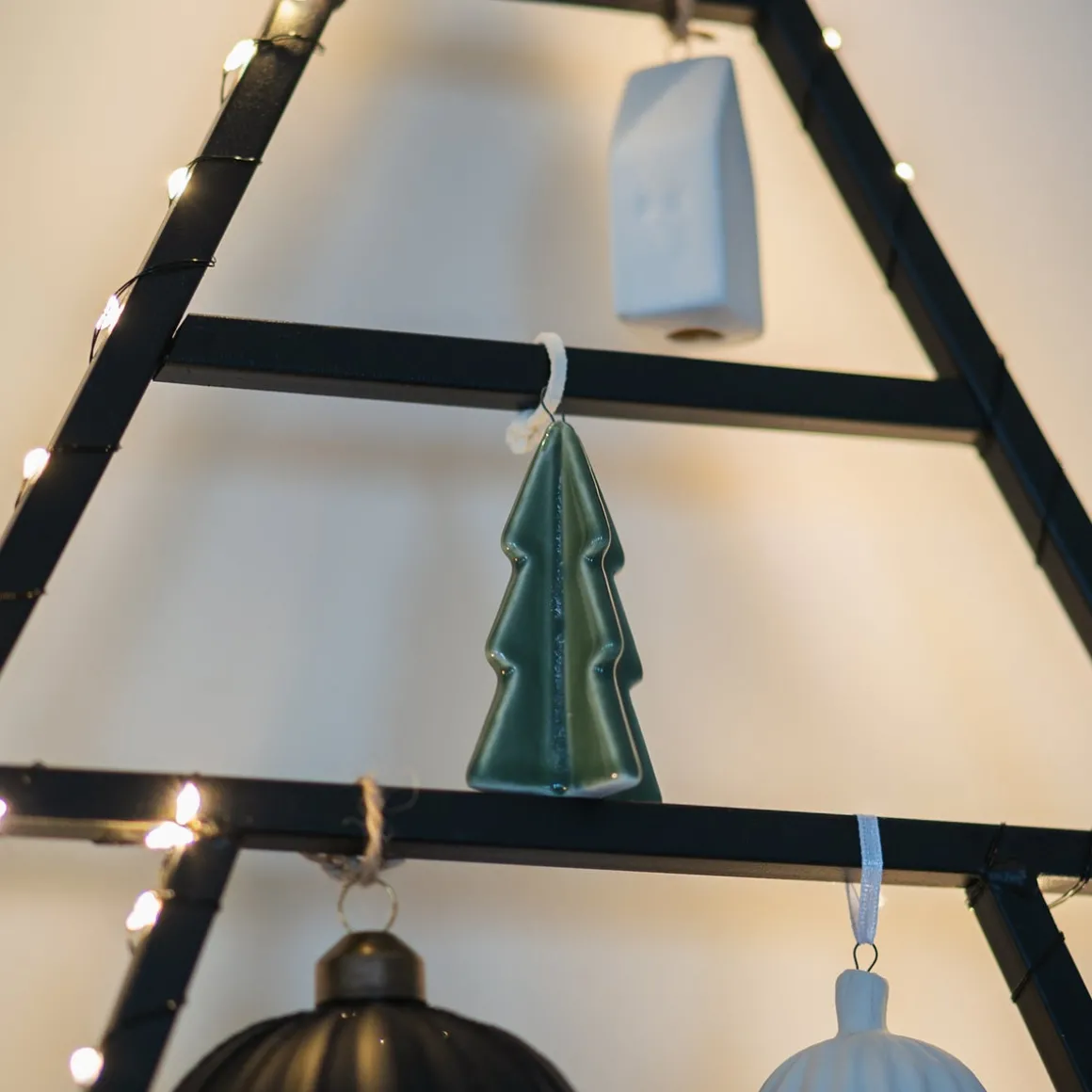 Groene Porseleinen Kersthanger Van Kerstboom