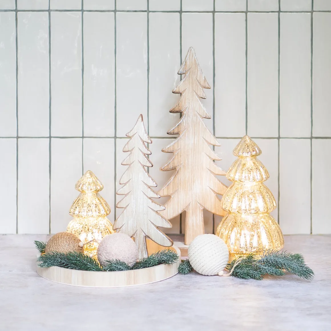 Grote Ronde Zilveren Led-kerstboom Met Reliëf