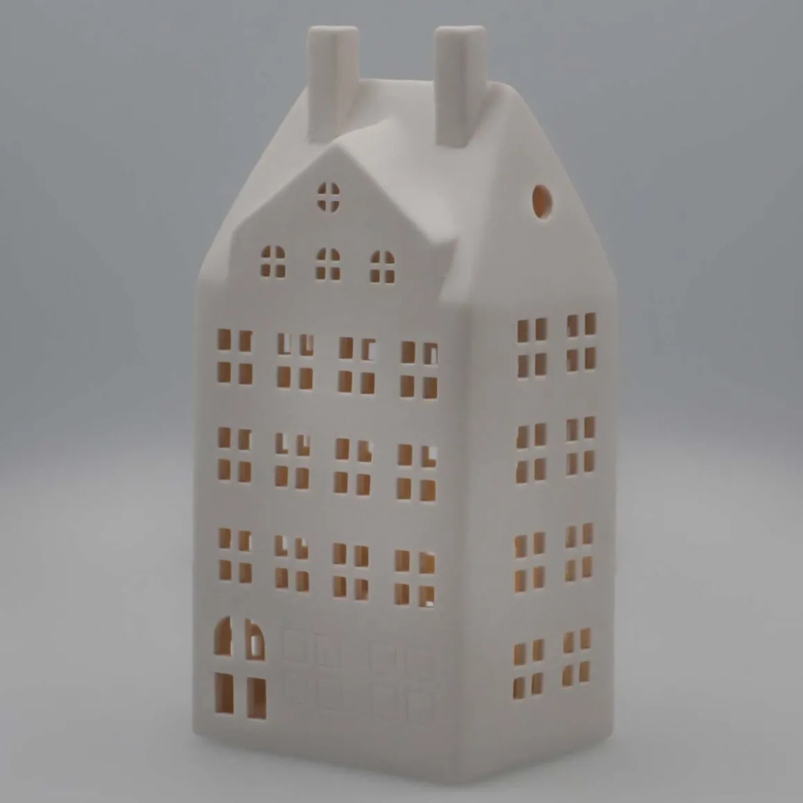 Huisje | Porselein | Led-verlichting | 27cm | Wit