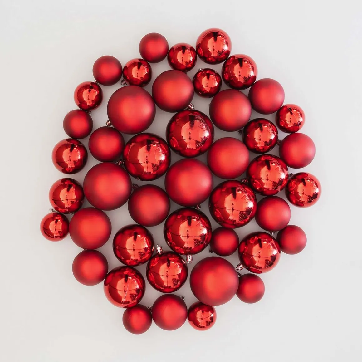 Kerstballen 44 St | Kerstrood | Kunststof | 5-8 Cm | In Koker