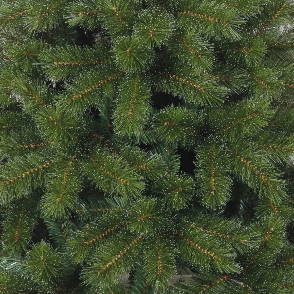 Kunstkerstboom 'Liv' | 240 Cm | Met Dauwdruppels