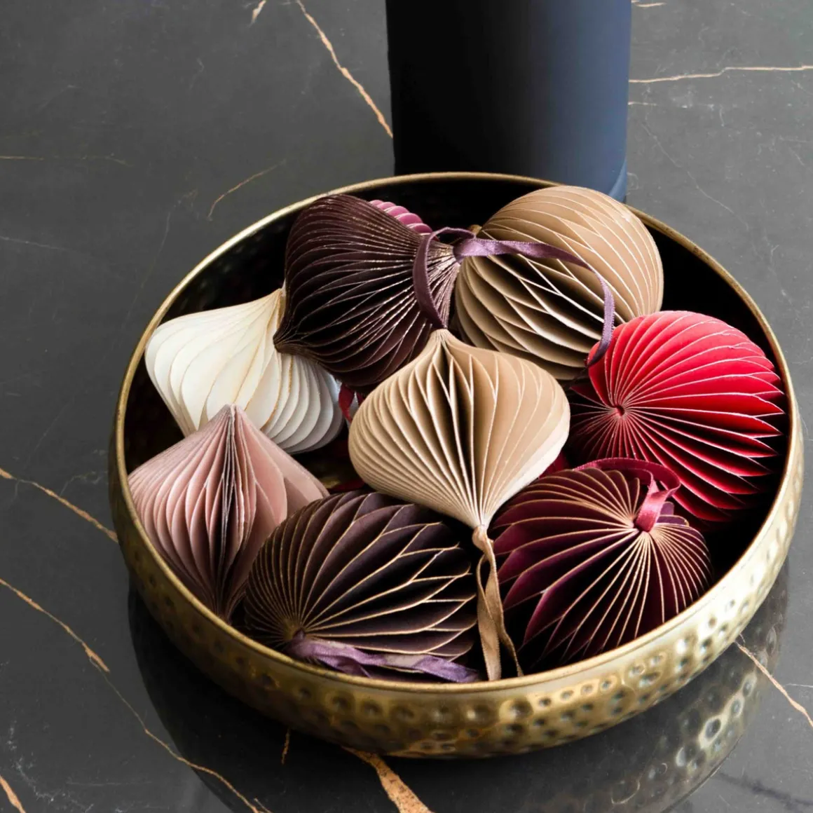 Papieren Kersthanger Ui-vorm | Goudbruin | 8 Cm