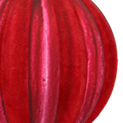 Rode Kerstbal Met Nostalgisch Vilt