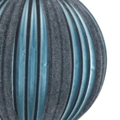 Stijlvolle Blauwe Kerstbal Met Vilten Strepen