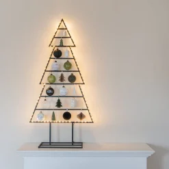Zwarte Metalen Kerstboom Met LED-verlichting